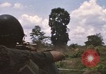Standbild 11 gepanzerte Kavallerie Kambodscha, 1970, aus Sekunde 36 historischem Filmmaterial Videoclip 65675021060