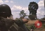 Standbild 11 gepanzerte Kavallerie Kambodscha, 1970, aus Sekunde 40 historischem Filmmaterial Videoclip 65675021060