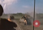 Standbild 11 gepanzerte Kavallerie Kambodscha, 1970, aus Sekunde 14 historischem Filmmaterial Videoclip 65675021061