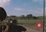 Standbild 11 gepanzerte Kavallerie Kambodscha, 1970, aus Sekunde 17 historischem Filmmaterial Videoclip 65675021061