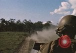 Standbild 11 gepanzerte Kavallerie Kambodscha, 1970, aus Sekunde 31 historischem Filmmaterial Videoclip 65675021061