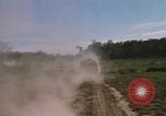 Standbild 11 gepanzerte Kavallerie Kambodscha, 1970, aus Sekunde 38 historischem Filmmaterial Videoclip 65675021061