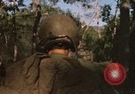 Standbild 11 gepanzerte Kavallerie Kambodscha, 1970, aus Sekunde 53 historischem Filmmaterial Videoclip 65675021061