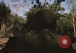 Standbild 11 gepanzerte Kavallerie Kambodscha, 1970, aus Sekunde 58 historischem Filmmaterial Videoclip 65675021061