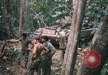 Immagine di Undicesimo Armored reggimento di cavalleria Cambogia, 1970, secondo 27 filmato di repertorio 65675021062