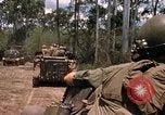 Image 11e Régiment de cavalerie blindée le Cambodge, 1970, de la seconde 35 séquences d'archives historiques vidéo 65675021063