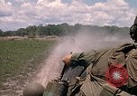 Image 11e Régiment de cavalerie blindée le Cambodge, 1970, de la seconde 57 séquences d'archives historiques vidéo 65675021063