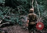 Standbild 1 Air Cavalry Division Kambodscha, 1970, aus Sekunde 14 historischem Filmmaterial Videoclip 65675021065