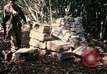 Standbild 1 Air Cavalry Division Kambodscha, 1970, aus Sekunde 26 historischem Filmmaterial Videoclip 65675021069