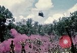 Standbild 1 Air Cavalry Division Kambodscha, 1970, aus Sekunde 30 historischem Filmmaterial Videoclip 65675021070