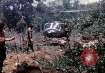 Standbild 1 Air Cavalry Division Kambodscha, 1970, aus Sekunde 50 historischem Filmmaterial Videoclip 65675021070