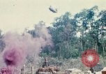 Immagine di 1° aria divisione di cavalleria Cambogia, 1970, secondo 25 filmato di repertorio 65675021072
