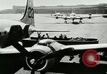 Immagine di Ponte aereo di Berlino Berlino Germania, 1948, secondo 28 filmato di repertorio 65675021074
