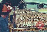 Immagine di I militari americani airlift per Israele Israele, 1973, secondo 18 filmato di repertorio 65675021075