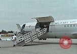 Image l'évacuation aéromédicale United States USA, 1973, de la seconde 1 séquences d'archives historiques vidéo 65675021085