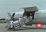 Image l'évacuation aéromédicale United States USA, 1973, de la seconde 3 séquences d'archives historiques vidéo 65675021085