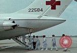 Image l'évacuation aéromédicale United States USA, 1973, de la seconde 15 séquences d'archives historiques vidéo 65675021085