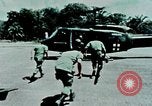 Image l'évacuation aéromédicale United States USA, 1973, de la seconde 43 séquences d'archives historiques vidéo 65675021085