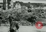Image de la libération de la France Lisieux France, 1944, de la seconde 21 séquences d'archives historiques vidéo 65675021091