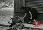 Image de la libération de la France Lisieux France, 1944, de la seconde 29 séquences d'archives historiques vidéo 65675021091