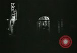 Standbild Männer und Frauen an der Bar und Hotel Paris Frankreich, 1956, aus Sekunde 5 historischem Filmmaterial Videoclip 65675021102