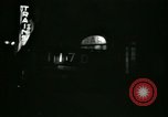 Standbild Männer und Frauen an der Bar und Hotel Paris Frankreich, 1956, aus Sekunde 47 historischem Filmmaterial Videoclip 65675021102