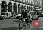 Standbild Pariser Wahrzeichen Paris Frankreich, 1956, aus Sekunde 35 historischem Filmmaterial Videoclip 65675021103