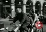 Standbild Pariser Wahrzeichen Paris Frankreich, 1956, aus Sekunde 51 historischem Filmmaterial Videoclip 65675021103