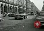 Standbild Pariser Wahrzeichen Paris Frankreich, 1956, aus Sekunde 59 historischem Filmmaterial Videoclip 65675021103