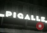 Image Pigalle Paris France, 1956, de la seconde 19 séquences d'archives historiques vidéo 65675021104