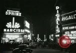 Image Pigalle Paris France, 1956, de la seconde 33 séquences d'archives historiques vidéo 65675021104