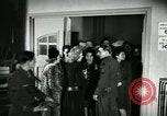 Image Stage Door cantine Paris France, 1945, de la seconde 7 séquences d'archives historiques vidéo 65675021105