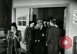 Image Stage Door cantine Paris France, 1945, de la seconde 8 séquences d'archives historiques vidéo 65675021105