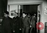 Image Stage Door cantine Paris France, 1945, de la seconde 18 séquences d'archives historiques vidéo 65675021105
