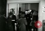 Image Stage Door cantine Paris France, 1945, de la seconde 43 séquences d'archives historiques vidéo 65675021105