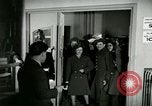Image Stage Door cantine Paris France, 1945, de la seconde 45 séquences d'archives historiques vidéo 65675021105