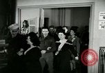 Image Stage Door cantine Paris France, 1945, de la seconde 50 séquences d'archives historiques vidéo 65675021105
