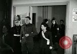 Image Stage Door cantine Paris France, 1945, de la seconde 57 séquences d'archives historiques vidéo 65675021105