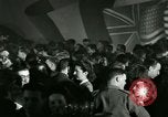 Standbild Stage Door Canteen Paris Frankreich, 1945, aus Sekunde 3 historischem Filmmaterial Videoclip 65675021108