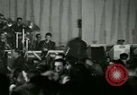 Standbild Stage Door Canteen Paris Frankreich, 1945, aus Sekunde 18 historischem Filmmaterial Videoclip 65675021108