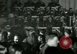 Standbild Stage Door Canteen Paris Frankreich, 1945, aus Sekunde 29 historischem Filmmaterial Videoclip 65675021108