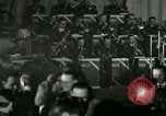Standbild Stage Door Canteen Paris Frankreich, 1945, aus Sekunde 35 historischem Filmmaterial Videoclip 65675021108