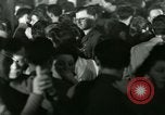 Standbild Stage Door Canteen Paris Frankreich, 1945, aus Sekunde 42 historischem Filmmaterial Videoclip 65675021108