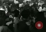 Standbild Stage Door Canteen Paris Frankreich, 1945, aus Sekunde 44 historischem Filmmaterial Videoclip 65675021108
