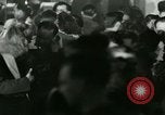 Standbild Stage Door Canteen Paris Frankreich, 1945, aus Sekunde 55 historischem Filmmaterial Videoclip 65675021108
