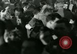 Standbild Stage Door Canteen Paris Frankreich, 1945, aus Sekunde 59 historischem Filmmaterial Videoclip 65675021108