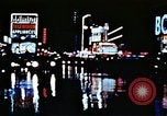 Standbild Times Square Neon Lights New York City USA, 1954, aus Sekunde 31 historischem Filmmaterial Videoclip 65675021109