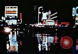 Standbild Times Square Neon Lights New York City USA, 1954, aus Sekunde 37 historischem Filmmaterial Videoclip 65675021109