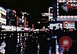 Standbild Times Square Neon Lights New York City USA, 1954, aus Sekunde 54 historischem Filmmaterial Videoclip 65675021109