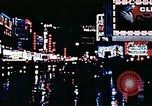 Standbild Times Square Neon Lights New York City USA, 1954, aus Sekunde 57 historischem Filmmaterial Videoclip 65675021109